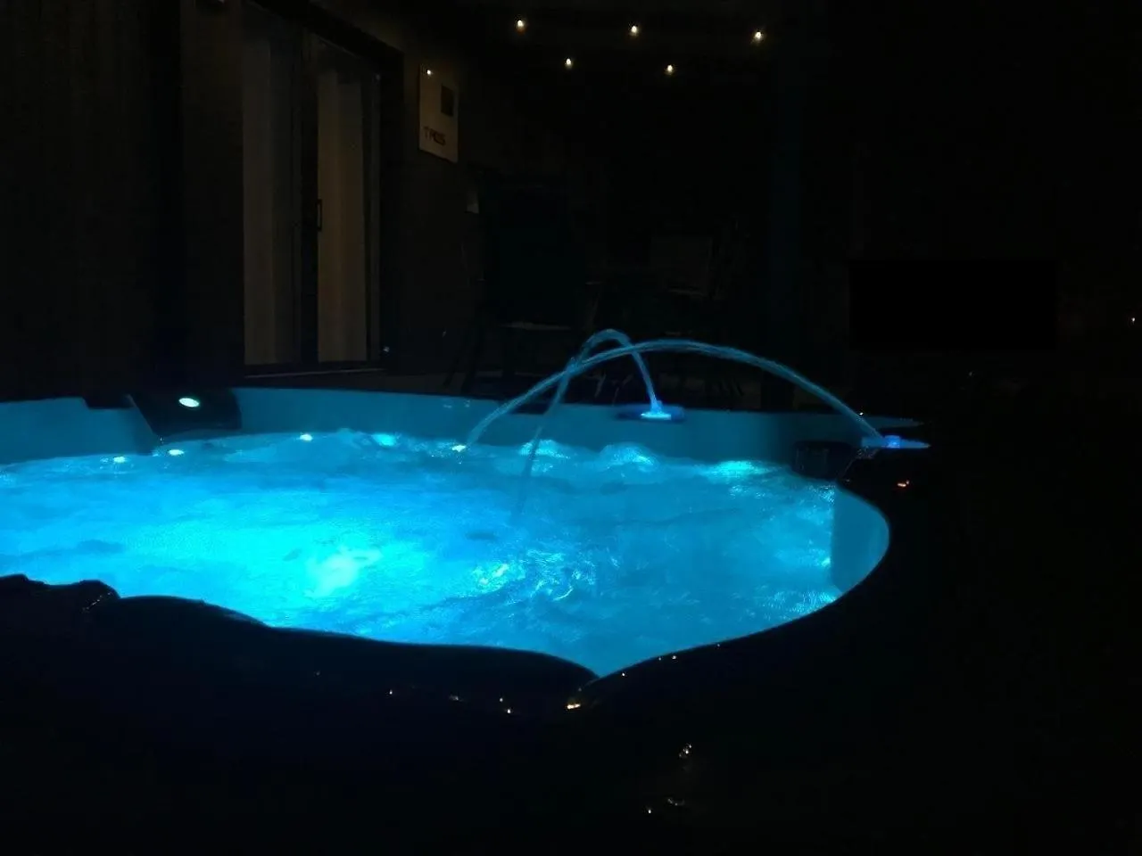 Ferienhaus In Wackersdorf Mit Whirlpool, Terrasse Und Grill 0*,
